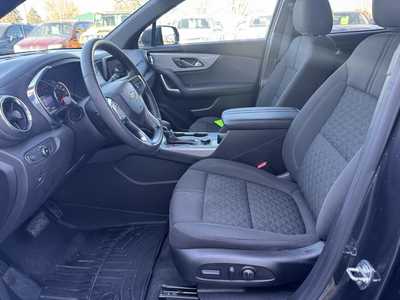 2022 Chevrolet Blazer, $24899.00. Photo 9