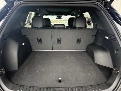 2025 Chevrolet Equinox, $34990.00. Photo 9