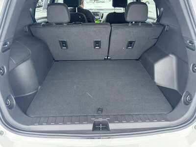 2024 Chevrolet Equinox, $19935.00. Photo 5