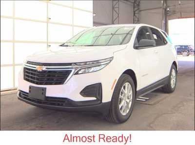 2024 Chevrolet Equinox, $19999.00. Photo 1