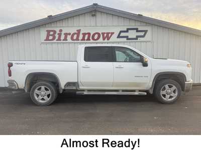 2020 Chevrolet 2500 Crew Cab, $39990.00. Photo 1
