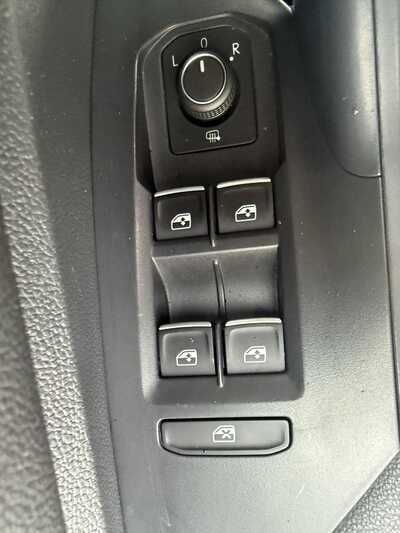 2024 Volkswagen Jetta, $14999.00. Photo 11