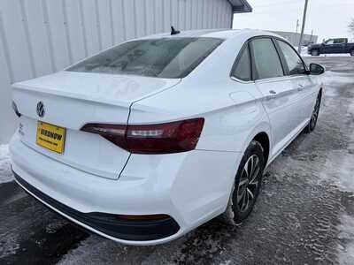 2024 Volkswagen Jetta, $14999.00. Photo 3