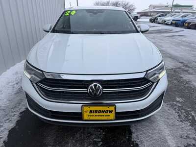 2024 Volkswagen Jetta, $14999.00. Photo 4