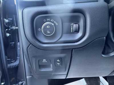 2024 RAM 1500 Crew Cab, $42985.00. Photo 11