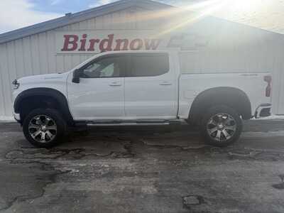 2020 Chevrolet 1500 Crew Cab, $34999.00. Photo 6