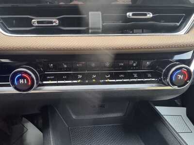 2026 Chevrolet Equinox, $38799.00. Photo 12