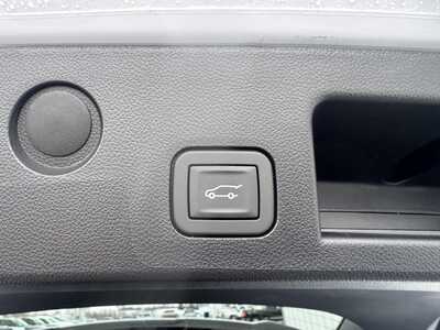 2026 Chevrolet Equinox, $38799.00. Photo 7