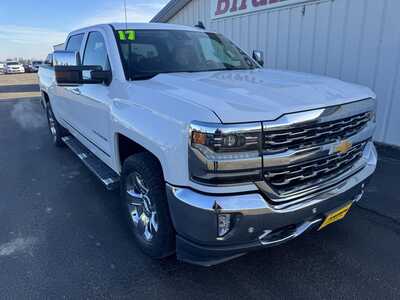 2017 Chevrolet 1500 Crew Cab, $20490.00. Photo 2