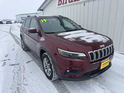 2019 Jeep Cherokee, $11955.00. Photo 2
