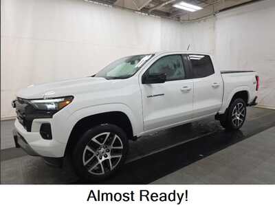 2023 Chevrolet Colorado Crew Cab, $36999.00. Photo 1