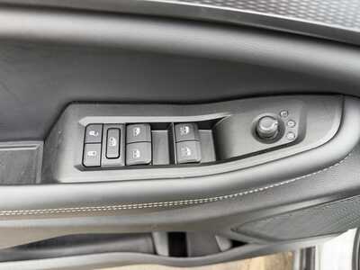 2024 Jeep Grand Cherokee, $32899.00. Photo 11