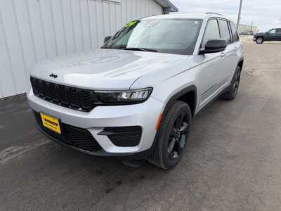 2024 Jeep Grand Cherokee, $32899.00. Photo 7