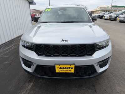 2024 Jeep Grand Cherokee, $32899.00. Photo 9