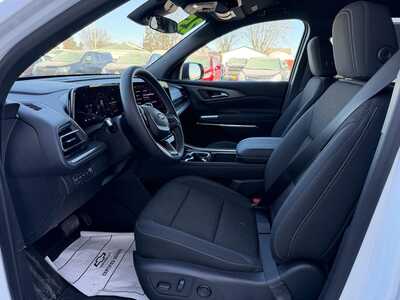 2025 Chevrolet Traverse, $39855.00. Photo 10