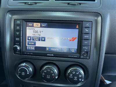 2014 Dodge Challenger, $16912.00. Photo 12