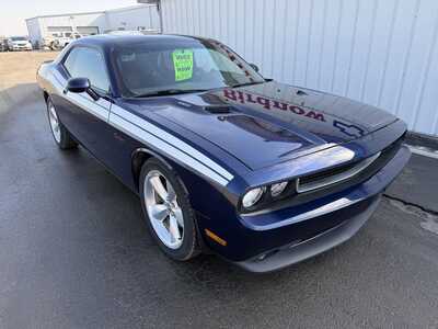 2014 Dodge Challenger, $16912.00. Photo 2