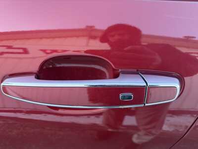 2019 Chevrolet Equinox, $17990.00. Photo 10