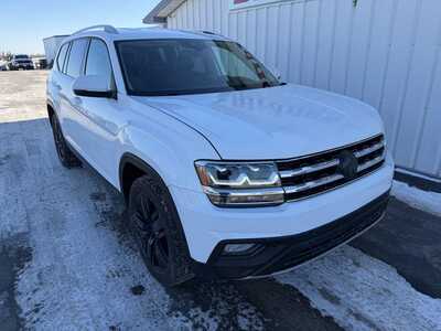 2019 Volkswagen Atlas, $16990.00. Photo 2