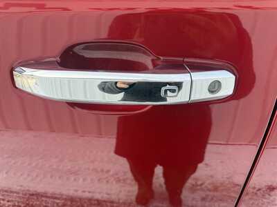 2021 Chevrolet 1500 Crew Cab, $31699.00. Photo 12