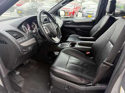 2019 Dodge Caravan, Grand, $8950.00. Photo 11