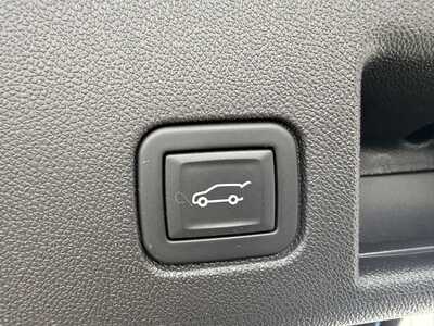 2024 Chevrolet Equinox, $25980.00. Photo 8