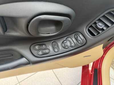 2002 Chevrolet Corvette, $22560.00. Photo 9
