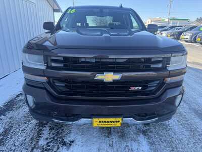 2016 Chevrolet 1500 Crew Cab, $18958.00. Photo 3