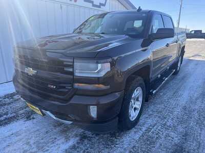 2016 Chevrolet 1500 Crew Cab, $18958.00. Photo 4