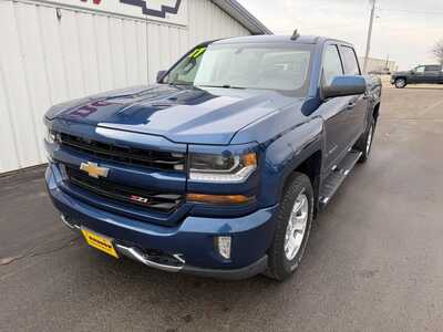 2017 Chevrolet 1500 Crew Cab, $18550.00. Photo 7