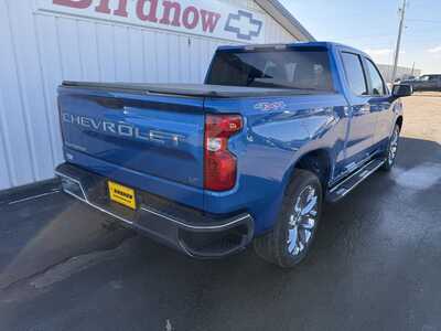 2022 Chevrolet 1500 Crew Cab, $33655.00. Photo 3