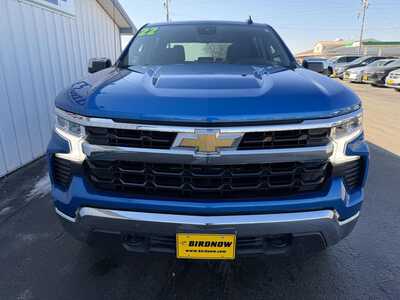 2022 Chevrolet 1500 Crew Cab, $33655.00. Photo 4