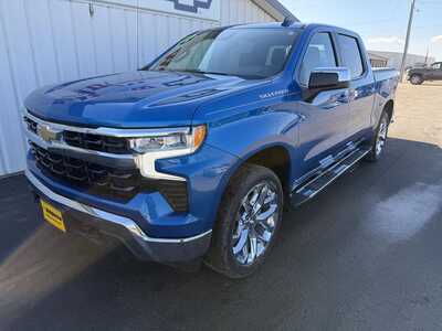 2022 Chevrolet 1500 Crew Cab, $33655.00. Photo 8