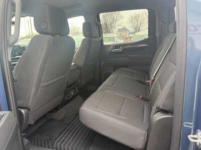 2024 Chevrolet 1500 Crew Cab, $36855.00. Photo 10
