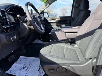 2024 GMC 1500 Crew Cab, $43599.00. Photo 11
