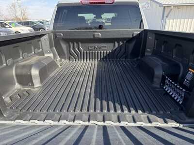 2024 GMC 1500 Crew Cab, $43599.00. Photo 5