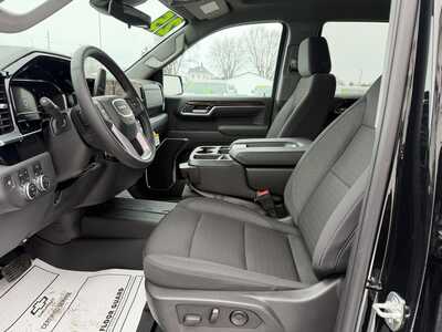 2025 GMC 1500 Crew Cab, $56950.00. Photo 11