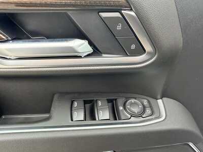 2026 Chevrolet 3500 Crew Cab, $56999.00. Photo 10