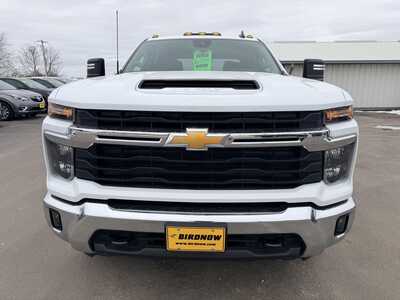 2026 Chevrolet 3500 Crew Cab, $56999.00. Photo 5