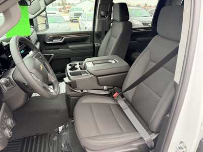 2026 Chevrolet 3500 Crew Cab, $56999.00. Photo 9