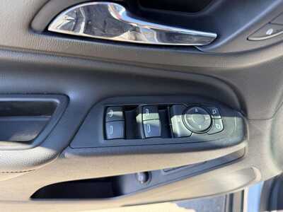 2021 Chevrolet Equinox, $20990.00. Photo 12