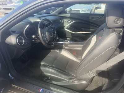 2018 Chevrolet Camaro, $22950.00. Photo 10