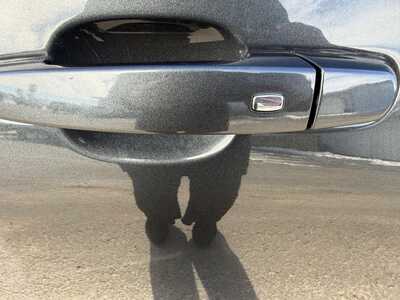 2018 Chevrolet Camaro, $22950.00. Photo 11