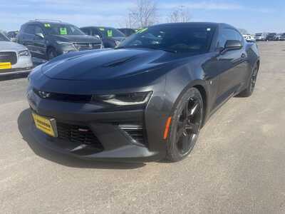 2018 Chevrolet Camaro, $22950.00. Photo 2