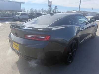 2018 Chevrolet Camaro, $22950.00. Photo 8