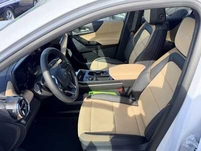 2026 Chevrolet Equinox, $39499.00. Photo 12