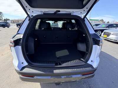 2026 Chevrolet Equinox, $39499.00. Photo 5