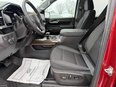2025 Chevrolet Silverado 1500, $59999.00. Photo 9