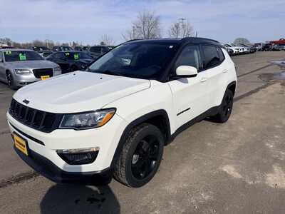 2019 Jeep Compass, $17955.00. Photo 2