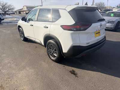 2023 Nissan Rogue, $19899.00. Photo 3